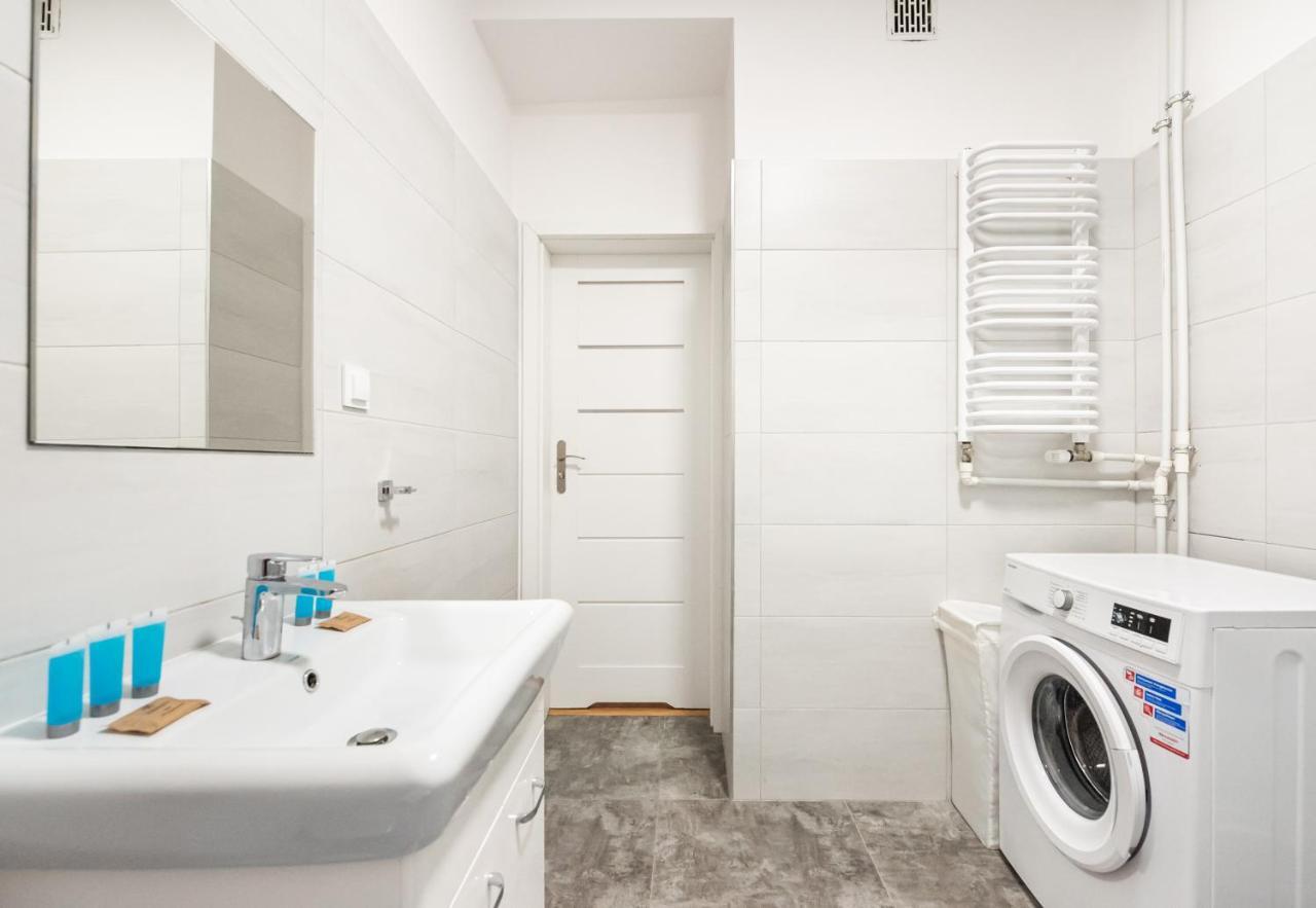 Old Town 5-Bedroom Apartment Варшава Экстерьер фото