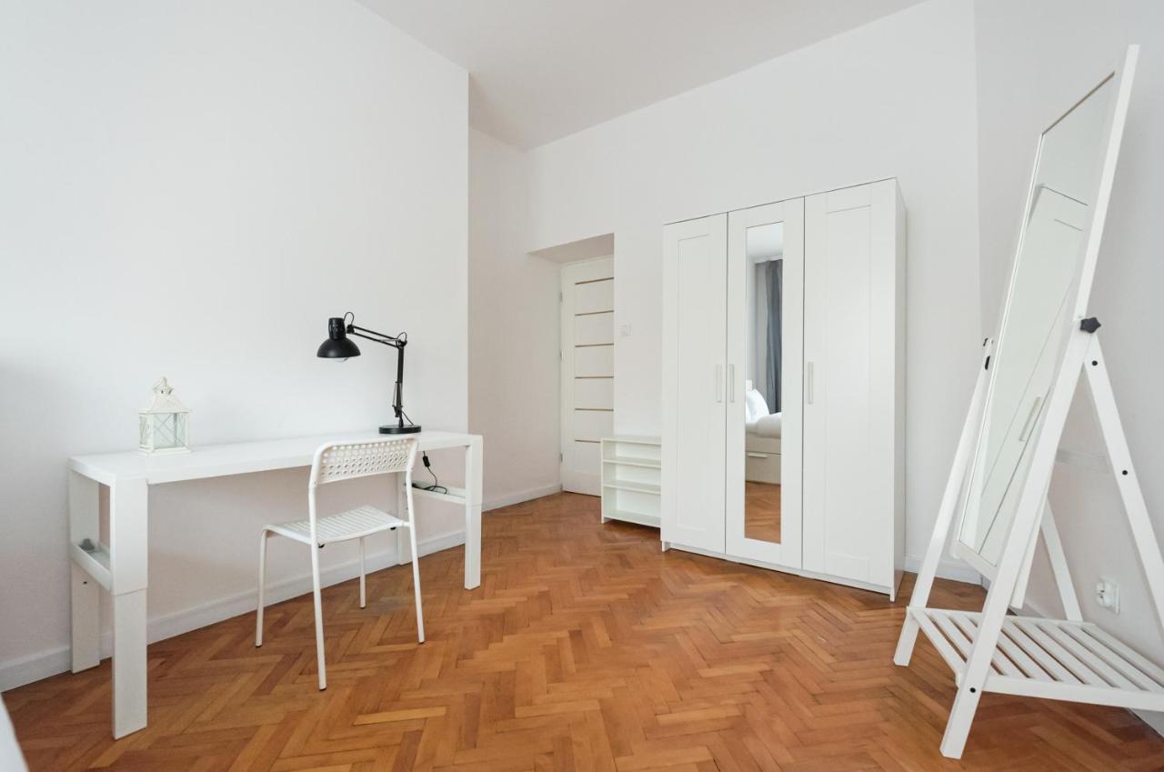 Old Town 5-Bedroom Apartment Варшава Экстерьер фото