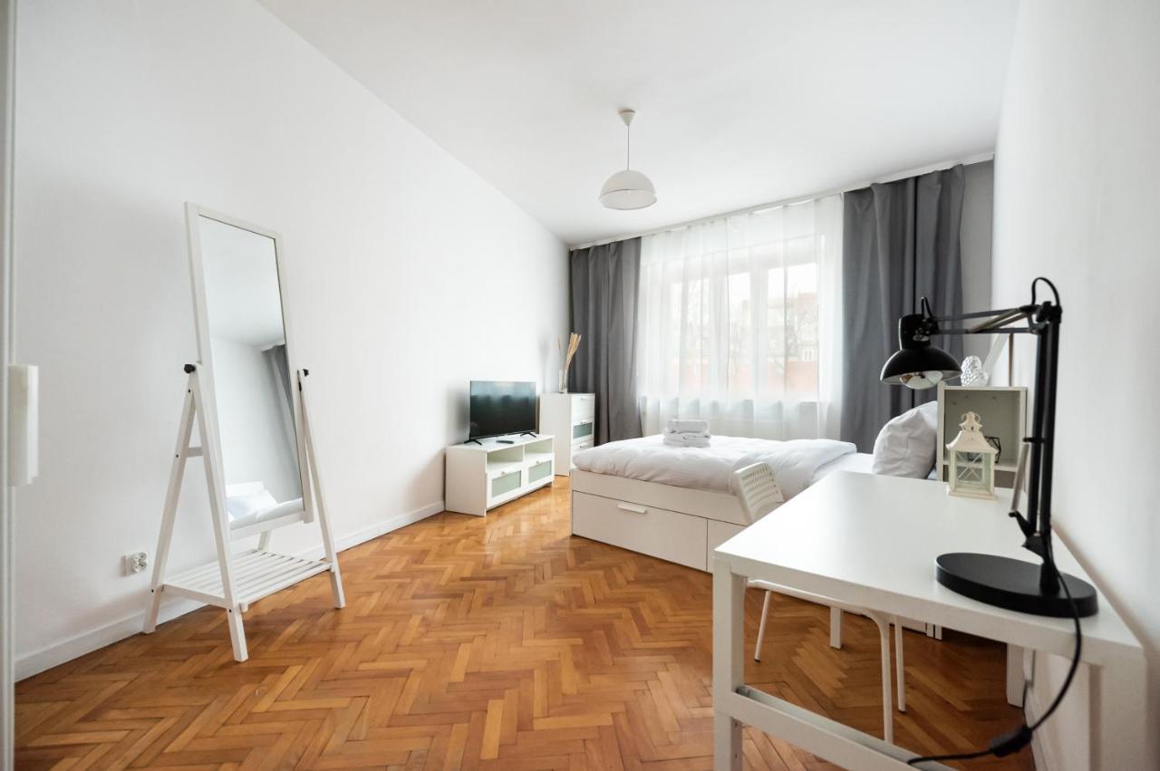 Old Town 5-Bedroom Apartment Варшава Экстерьер фото